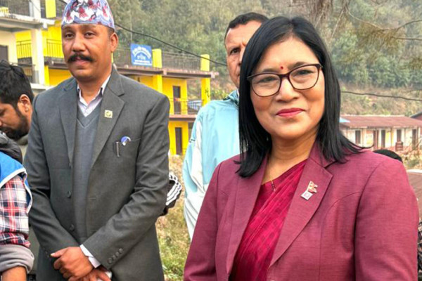 आफ्नो मताधिकारको प्रयोग गर्न निर्वाचन आयुक्त तुलाधरको आग्रह